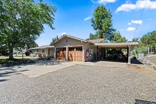 4050 Dark Hollow Rd, Medford, OR 97501 - Photo 6