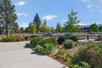20526 SE Cameron Avenue, Bend, OR 97702 - Photo 32