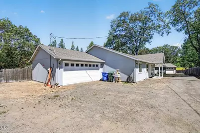 82 Maple Street, Shady Cove, OR 97539 - Photo 1