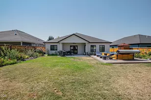 967 Arrowhead Trail, Eagle Point, OR 97524 - Photo 6