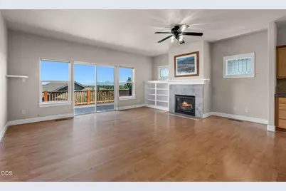 3551 SW Salmon Court, Redmond, OR 97756 - Photo 4