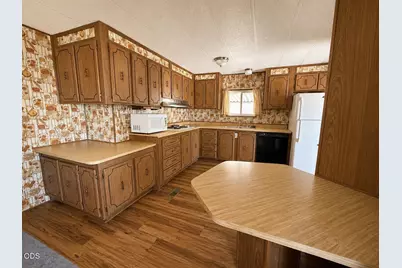 301 Freeman Road #UNIT 56, Central Point, OR 97502 - Photo 4