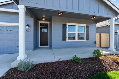 2223 Piazza Drive, Medford, OR 97501 - Photo 2