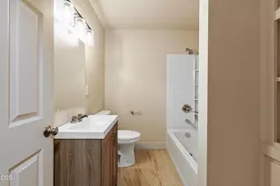4225 Summers Ln, Klamath Falls, OR 97603 - Photo 22