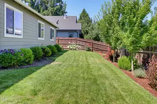 876 Holley Way, Central Point, OR 97502 - Photo 34