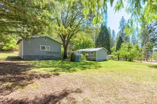 484 Granite Hill Rd, Grants Pass, OR 97526 - Photo 4