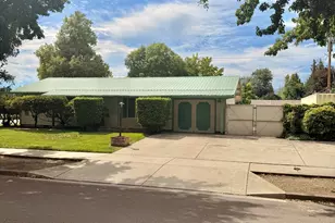 601 Souvenir St, Medford, OR 97501 - Photo 1