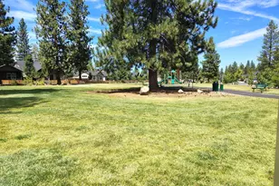 1949 W Williamson Ave, Sisters, OR 97759 - Photo 36