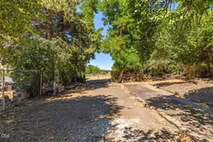 1324 Johnson Ave, Klamath Falls, OR 97601 - Photo 8
