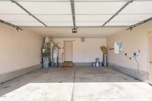 26 SW Leonard St, Grants Pass, OR 97526 - Photo 36
