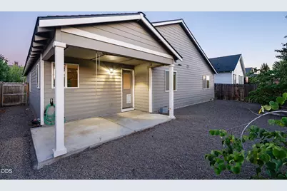 63825 Hunters Circle, Bend, OR 97701 - Photo 20