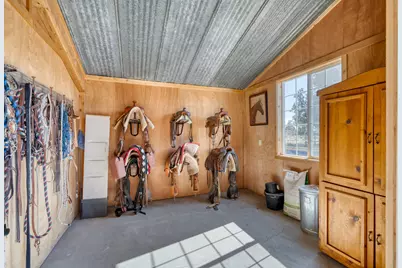 13604 SW Harrison Way SW, Powell Butte, OR 97753 - Photo 20