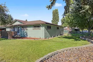 3697 Madison St, Klamath Falls, OR 97603 - Photo 32