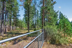56125 Snow Goose Rd, Bend, OR 97707 - Photo 26