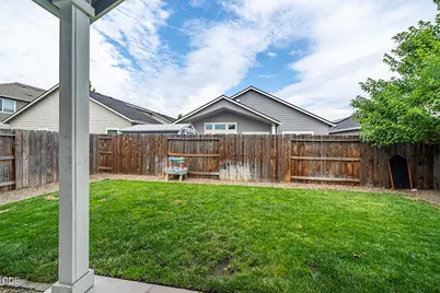 681 Heber Lane, Medford, OR 97501 - Photo 24