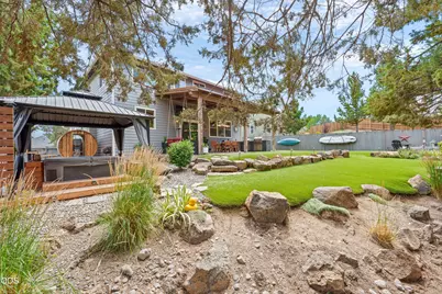 2409 NE Robinson Street, Bend, OR 97701 - Photo 58