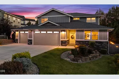 2409 NE Robinson Street, Bend, OR 97701 - Photo 2