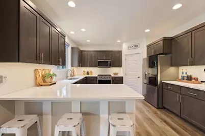 2409 NE Robinson Street, Bend, OR 97701 - Photo 12