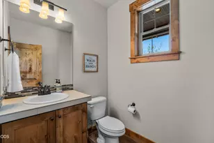 17207 SW Chaparral Dr, Powell Butte, OR 97753 - Photo 10