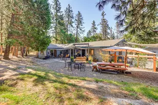 2282 Stringer Gap Rd, Grants Pass, OR 97527 - Photo 34