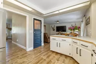 4039 Valinda Way, Klamath Falls, OR 97603 - Photo 10