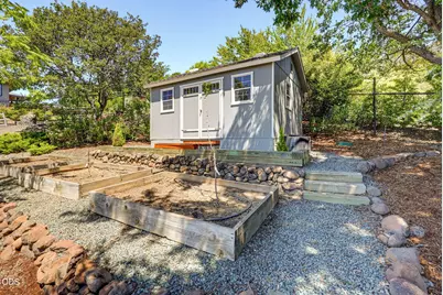 1544 Satellite Drive, Medford, OR 97504 - Photo 96