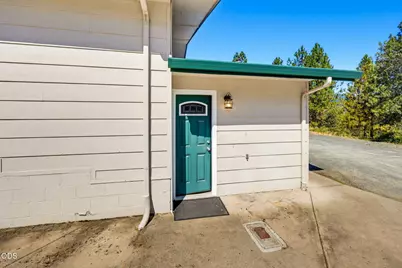 620 Wards Creek Road, Rogue River, OR 97537 - Photo 34