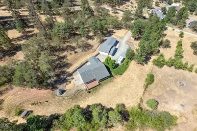 620 Wards Creek Road, Rogue River, OR 97537 - Photo 46