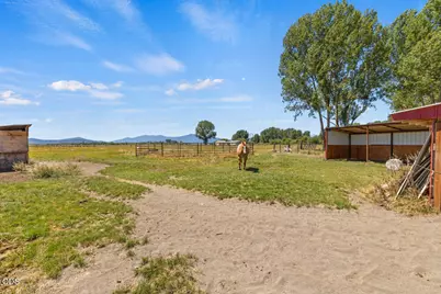 31150 Modoc Point Road, Chiloquin, OR 97624 - Photo 32