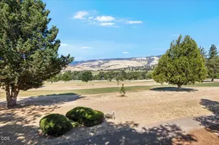 900 Cypress Point Loop, Ashland, OR 97520 - Photo 14