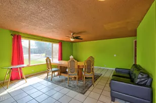 567 SE Centennial St, Bend, OR 97702 - Photo 6