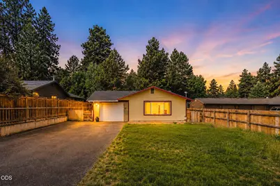 567 SE Centennial Street, Bend, OR 97702 - Photo 2