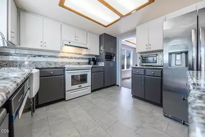 124 Meadow View Drive, Phoenix, OR 97535 - Photo 8