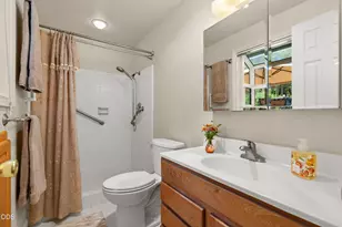 832 S 3rd St, Jacksonville, OR 97530 - Photo 24