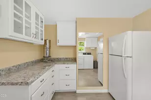 832 S 3rd St, Jacksonville, OR 97530 - Photo 14
