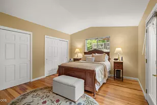 832 S 3rd St, Jacksonville, OR 97530 - Photo 22