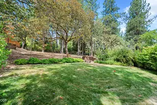 832 S 3rd St, Jacksonville, OR 97530 - Photo 28