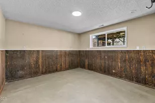 62855 Daniel Road NE, Bend, OR 97701 - Photo 24