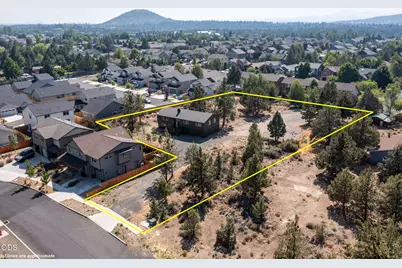 62855 Daniel Road NE, Bend, OR 97701 - Photo 2