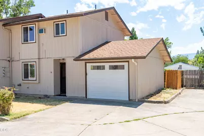 47 SW Eastern Avenue #10, Grants Pass, OR 97526 - Photo 1