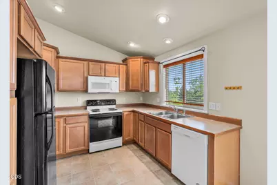 3738 SW 29th Street, Redmond, OR 97756 - Photo 18