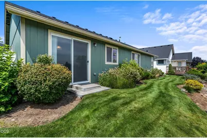 3738 SW 29th Street, Redmond, OR 97756 - Photo 10