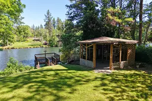 223 Indian Creek Ln, Shady Cove, OR 97539 - Photo 14