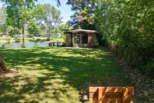 223 Indian Creek Ln, Shady Cove, OR 97539 - Photo 18
