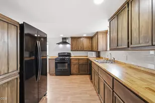 2241 SE Roadway Ln, Prineville, OR 97754 - Photo 10
