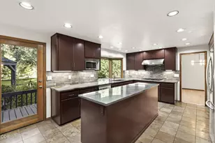 20398 Big Bear Ct, Bend, OR 97702 - Photo 18