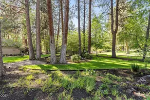 20398 Big Bear Ct, Bend, OR 97702 - Photo 60