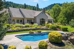 3396 Foots Creek Rd, Gold Hill, OR 97525 - Photo 4