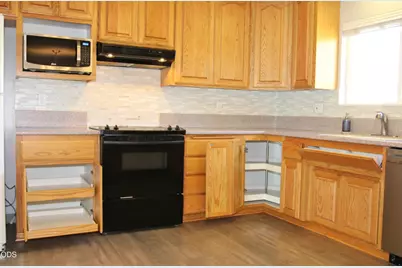 5905 Independence, Klamath Falls, OR 97603 - Photo 14