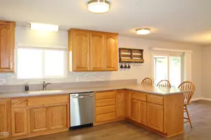 5905 Independence, Klamath Falls, OR 97603 - Photo 12